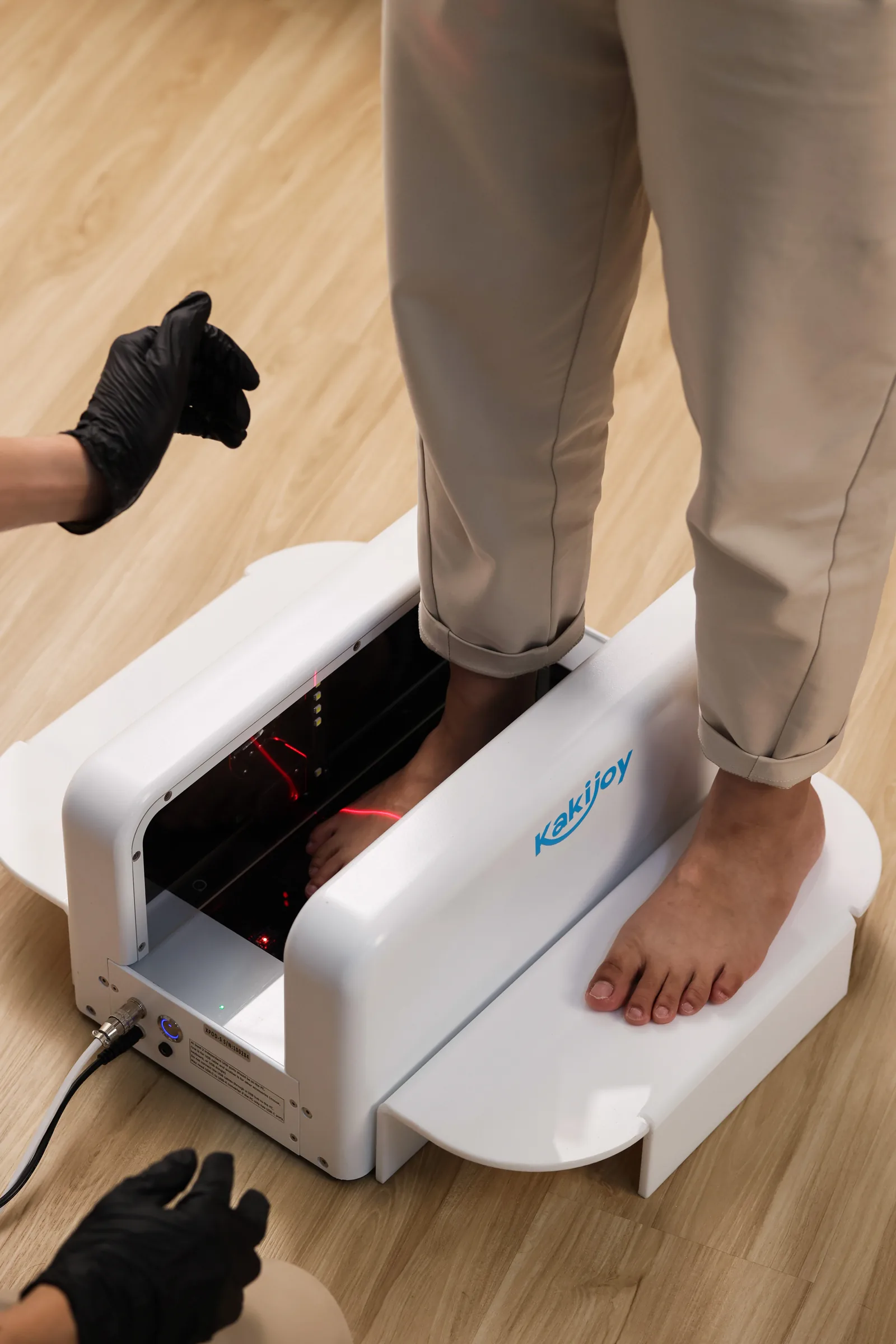 A 3D foot scanner in use during a KakiJoy assessment session